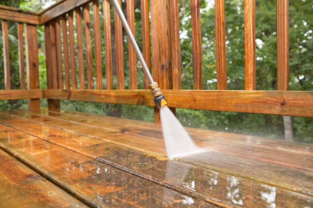Garage Pressure Washing in Parkersburg, IA